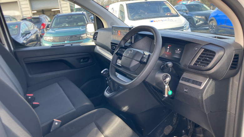 Vauxhall Vivaro L2 Diesel 2.0 Turbo D 145 Prime H1 Van